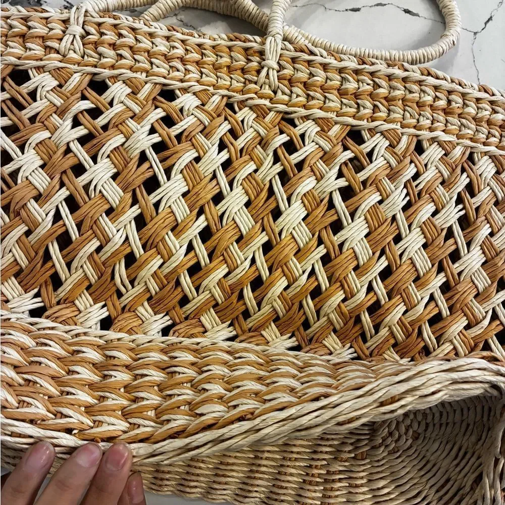 Shade & Shore Tan and Cream Woven Tote